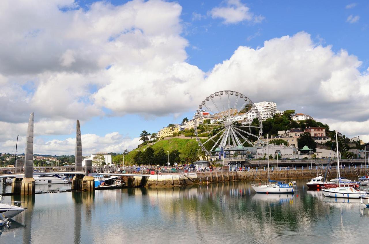 Torbay Rise - With Pool, Hot Tub, Sauna, Gym, Games And Cinema Room; Sea Views Torquay
